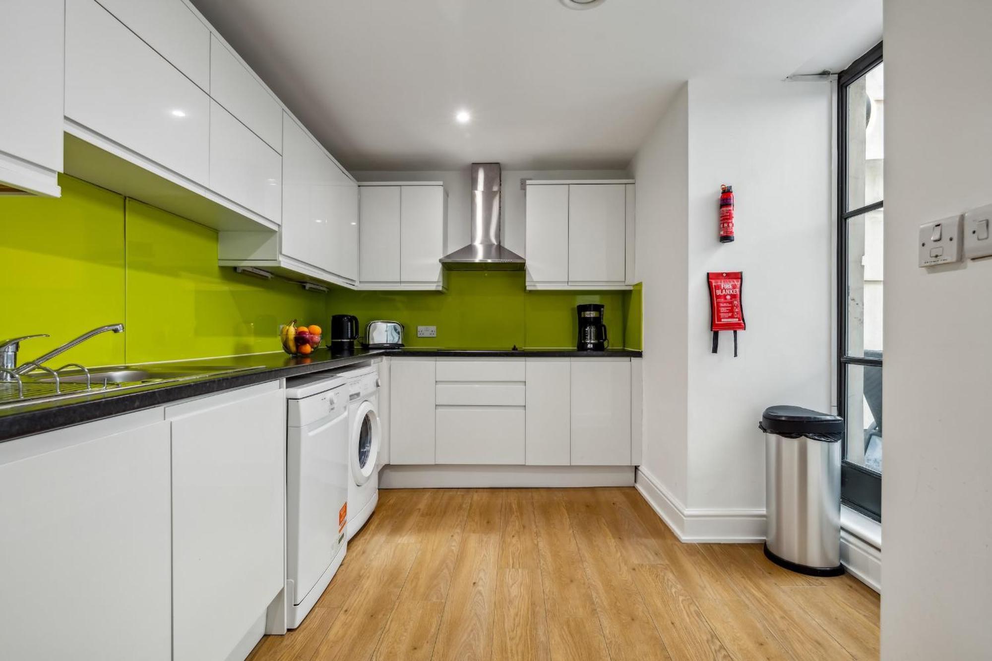 Holborn & With Patio - Cityapartmentstay Apartment London
