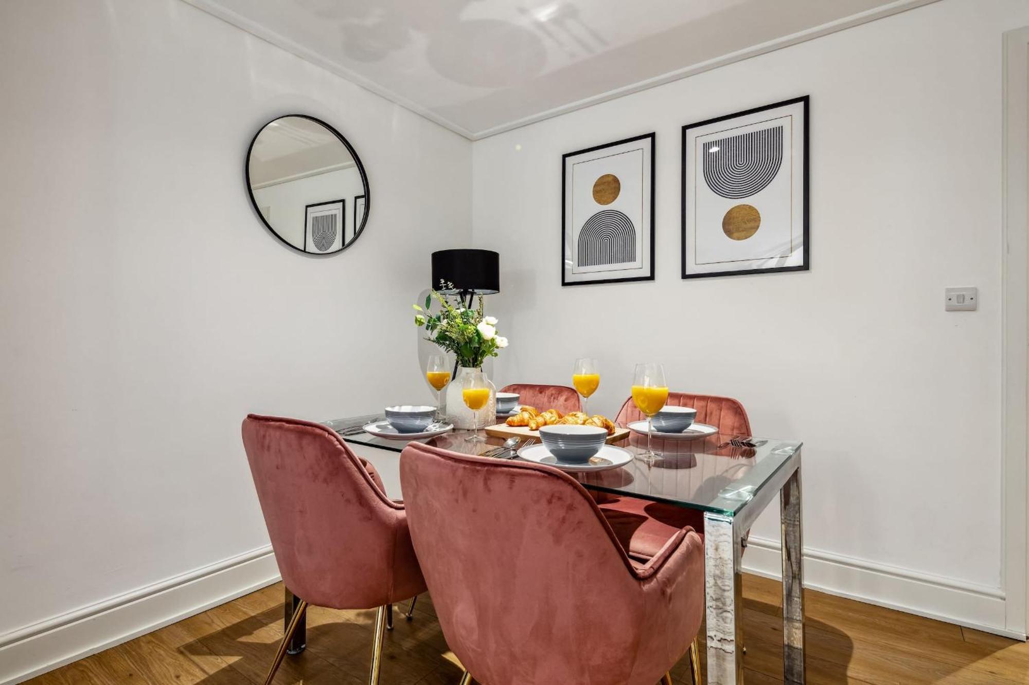 Holborn & With Patio - Cityapartmentstay *